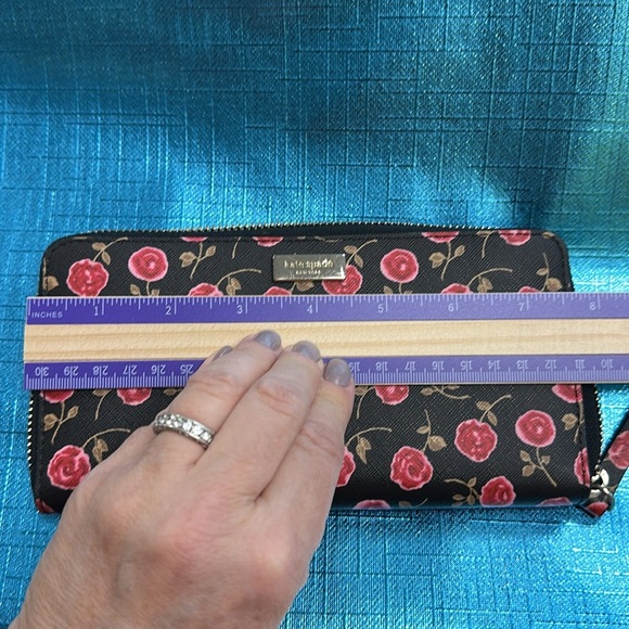 Kate Spade Hazy Rose wallet - Picture 6 of 7